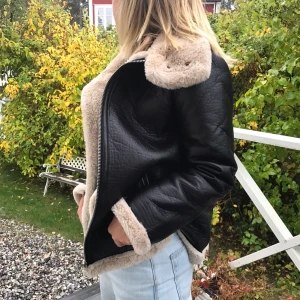 Jacka - Jacka från nakd, köpt för 900kr, helt felfri!