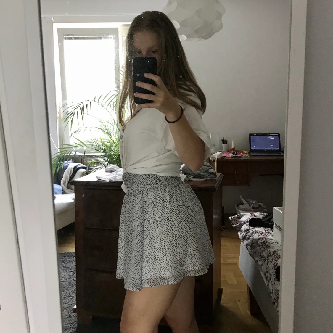 Söt kortare kjol - 90