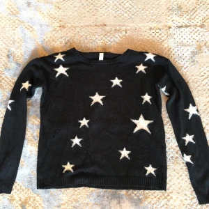 Star sweater - Super cozy and in perfect conditions 