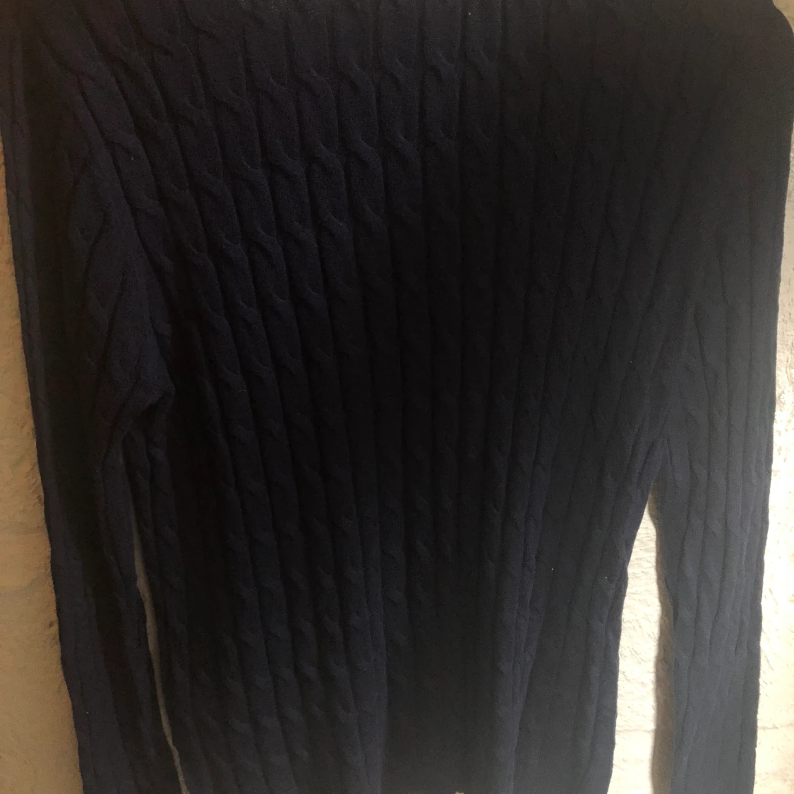 Kabelstickadtröja marinblå - 90