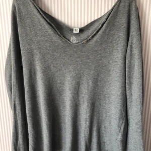 Tröja från Zadig voltaire - Grå tröja från Zadig voltaire 😊