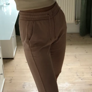 Vintage shorts - Så fina mjukis shorts från Hm! Jag har klippt dem själv. Jättemjuka och fina. Frakt tillkommer📦
