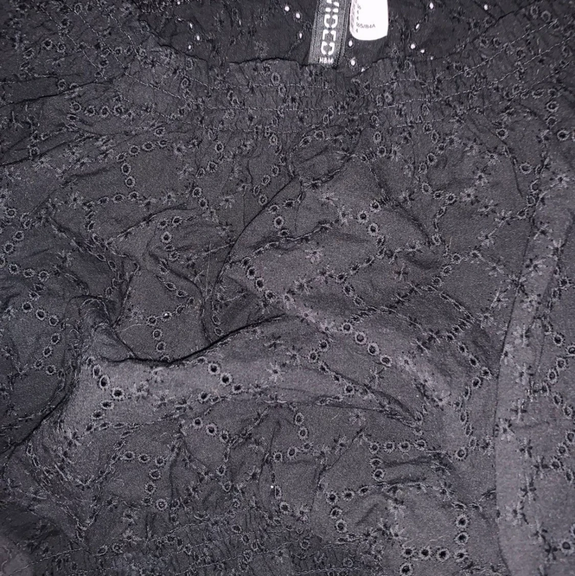 Svart mönstrad topp - 90