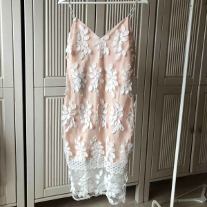  - Klänning med slits i bak! 