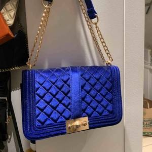  - Säljer pga platsbrist samt använder för sällan.. Hämtas i Stockholm eller skickas mot frakt