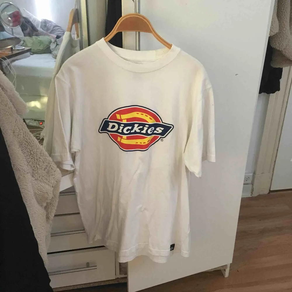 Dickies T-shirt storlek medium, fint skick.. T-shirts.