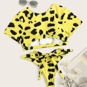  - Säljer denna super snygga bikini! Super snyggt mönster! Aldrig använt! Stl s/m #bikini💛💛💛💛💛