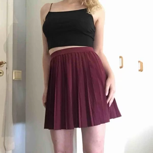  - Jättefint skick, storlek s men passar lika bra på en xs då den är stretchig. 