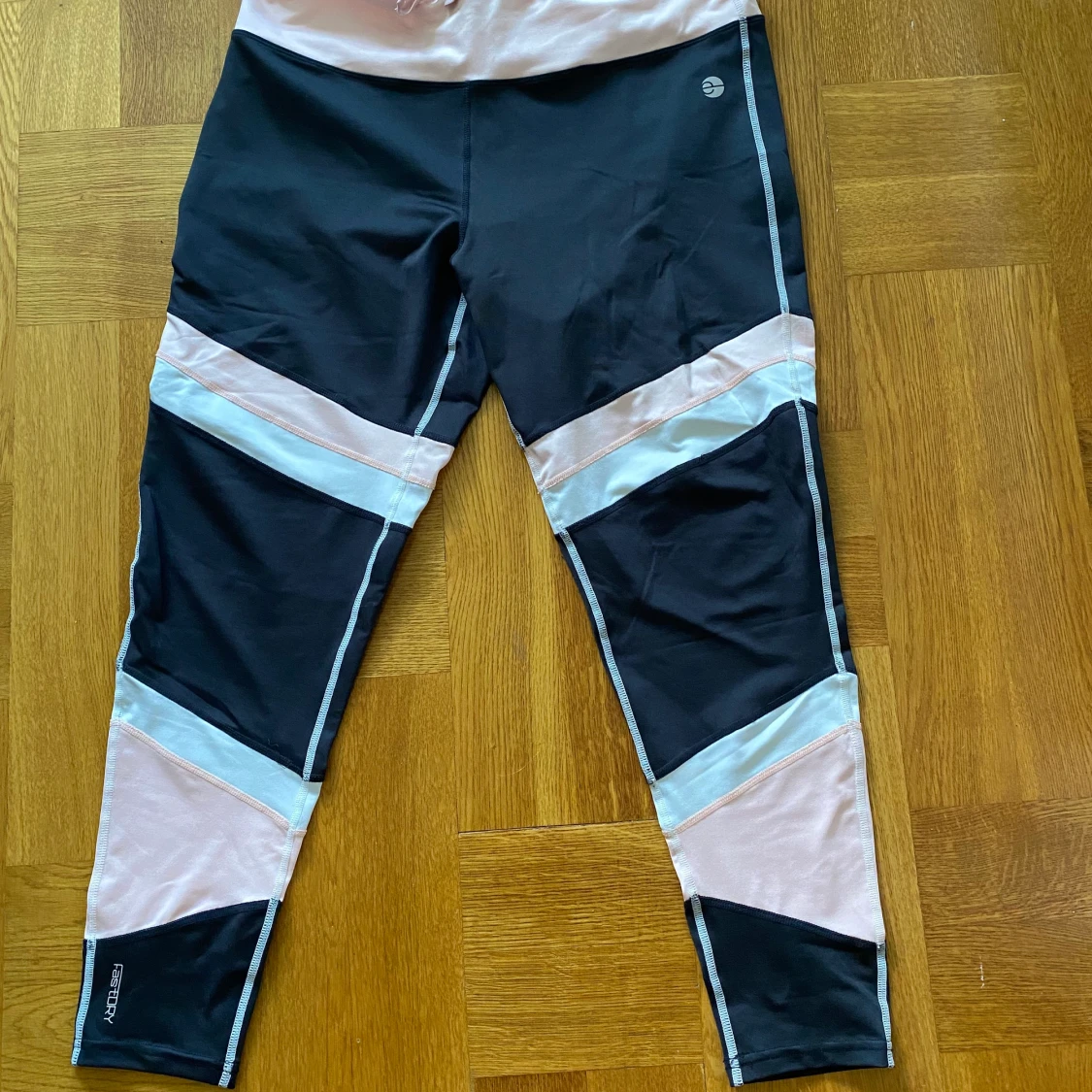 Träningsbyxor strl. 46/48