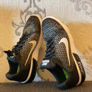 Använda skor men väl omhändertagna. Nike air max sequent 2. Köpare står för frakten.