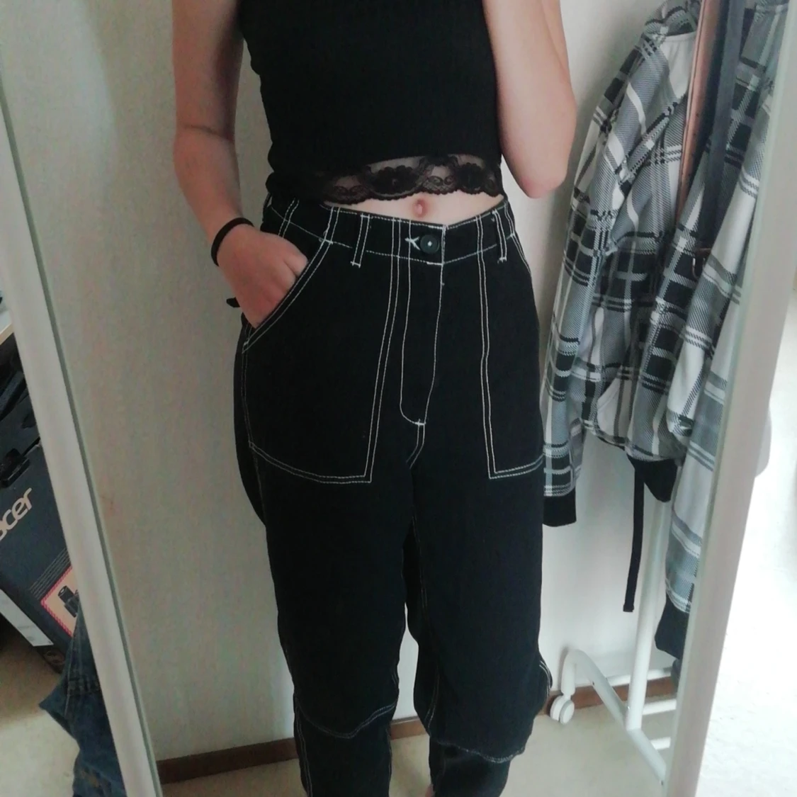 Black pants with white outline - 90