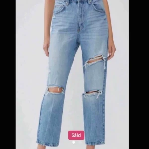 Zara jeans - Säljer dessa jeans från zara storlek 34. Älskar dem men börjar bli lite för små! Buda 