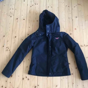  - Varm Hollister jacka