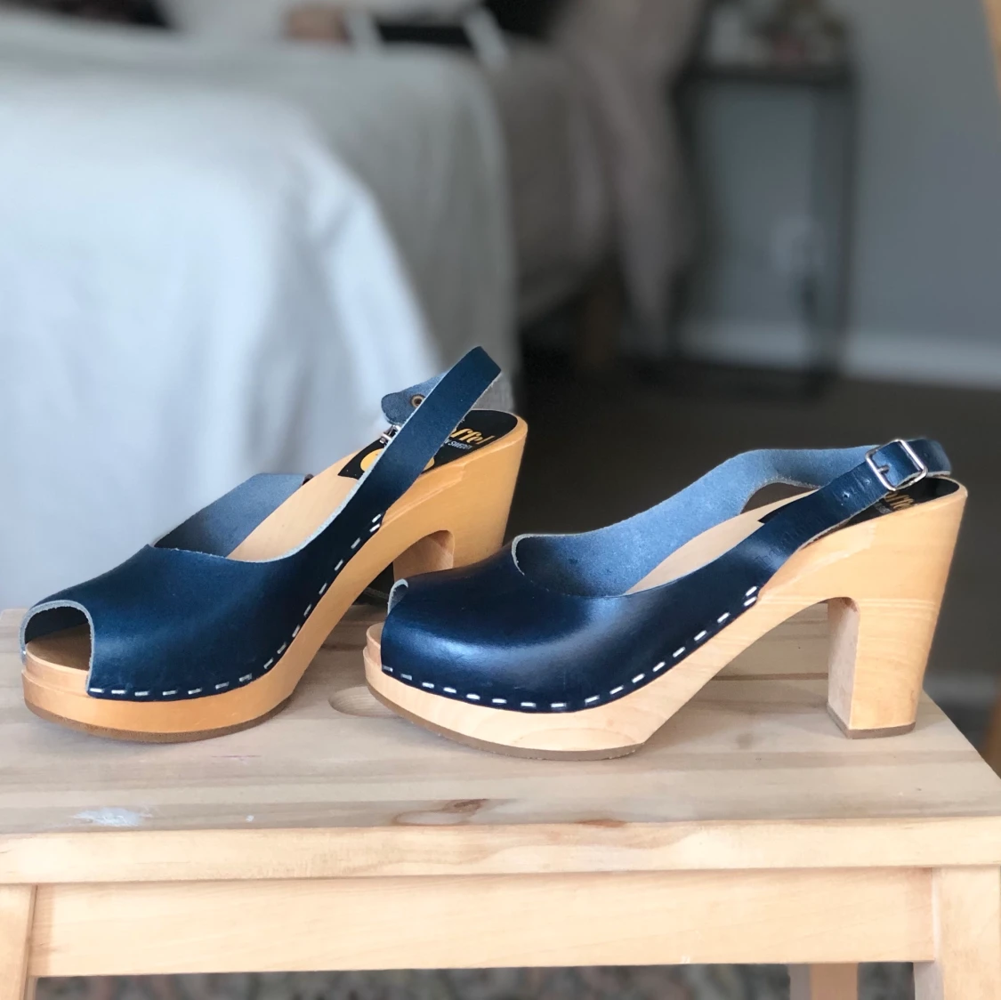 Blåa swedish hasbeen klackskor 