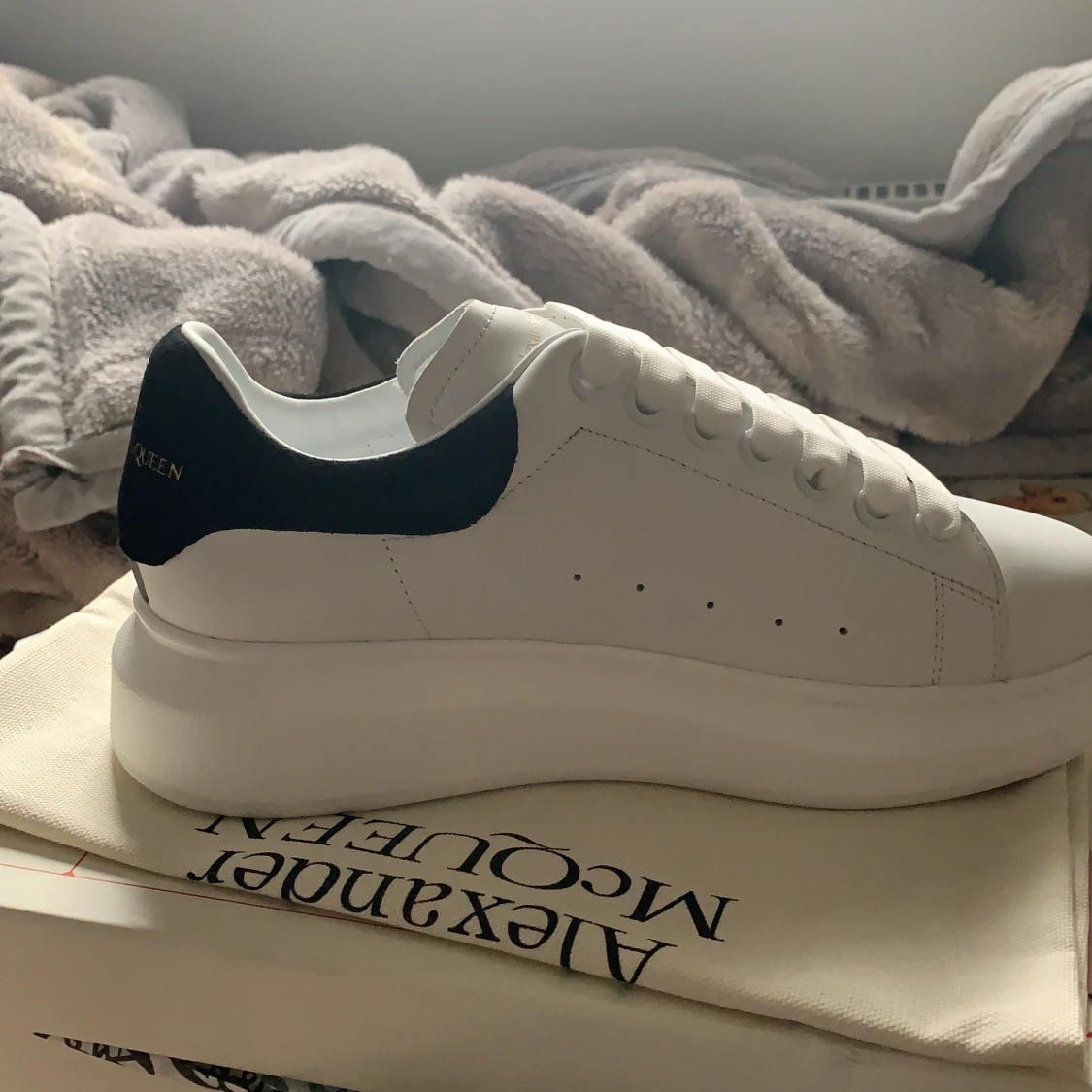 Alexander McQueen skor - 90