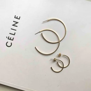  - Två stycken loops, aldrig använda. Frakt ingår 🖤