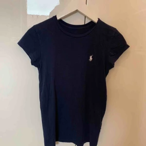  - Äkta Ralph lauren t-shirt Storlek xs 