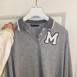 Tröja - Cool tunn tröja från SHEIN. 50 kr + frakt tillkommer 