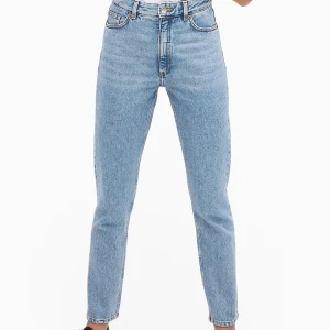 Monki Kimono jeans - Säljer då de inte passar längre. Använd endast en gång. (Bilder lånade från Monki)