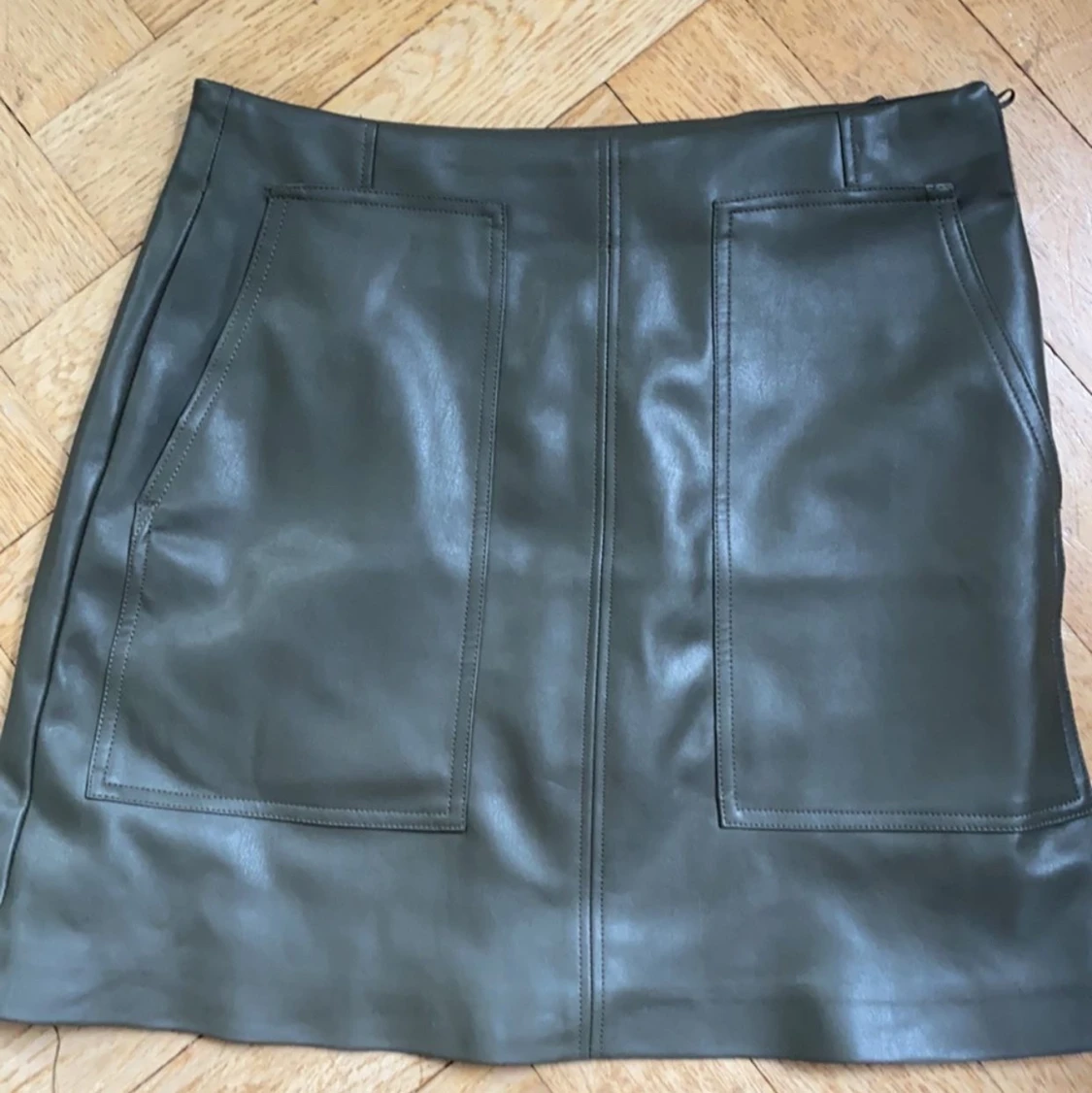 Fejkskinn-kjol från h&m - 90