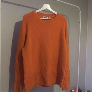  - Mysig tröja från Weekday!🧡