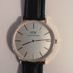 Daniel wellington  - Armbandsur i nyskick. 