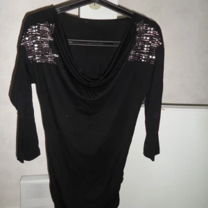  - Som ny, knapp använd.Köpt från Bulgarien.Finns i Upplands Väsby.