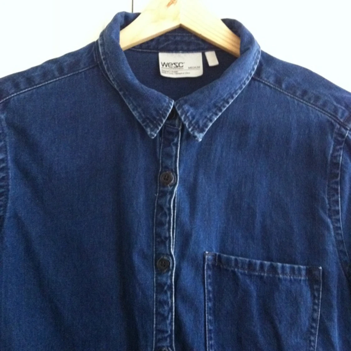 Jeansskjorta från WEZC. Mörkblå - 1380026156