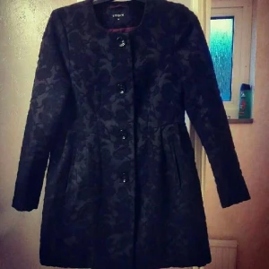  - Fin höstkappa från Lindex .  knappt använd .  