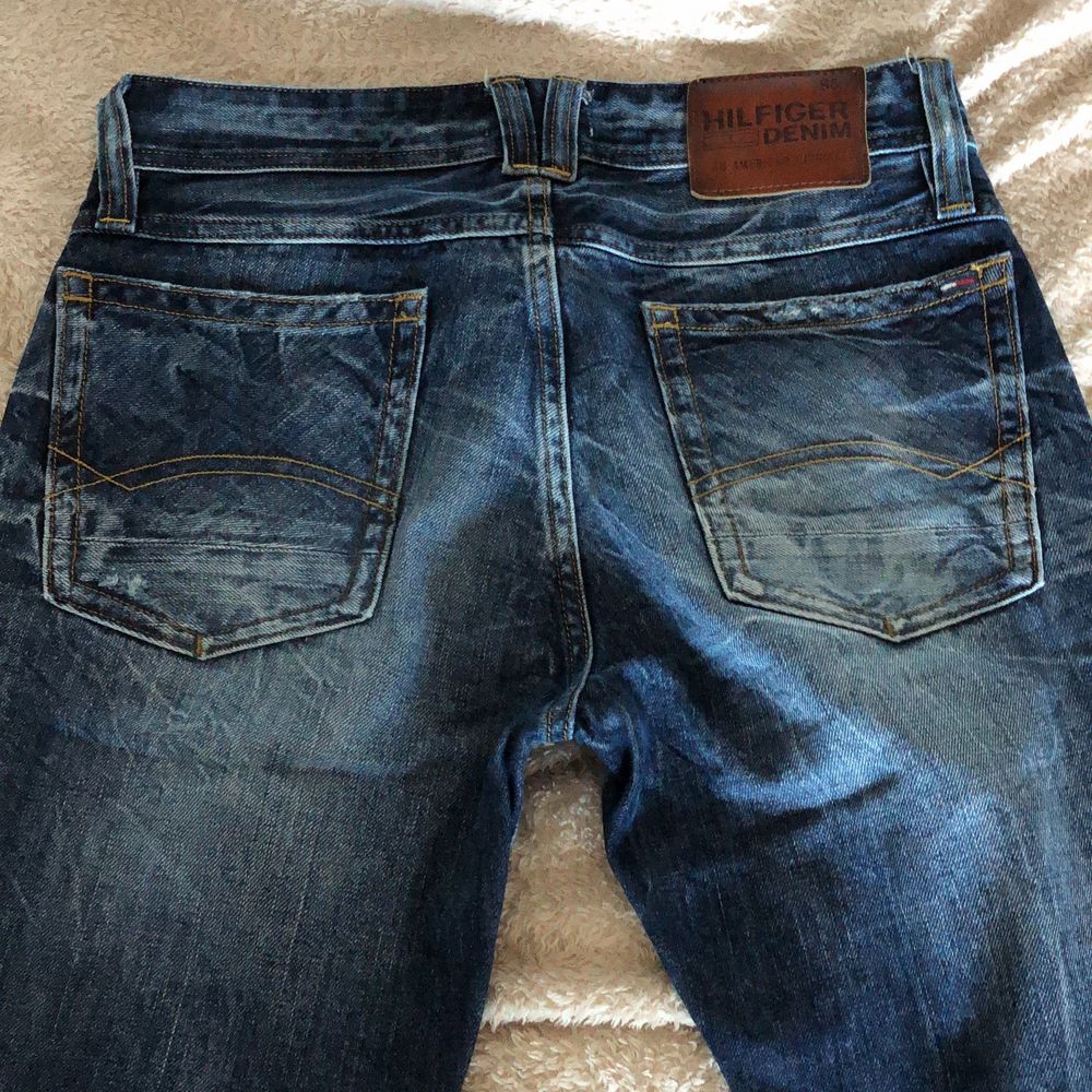 Jeans from Tommy Hilfiger nästan som nya . Jeans & Byxor.