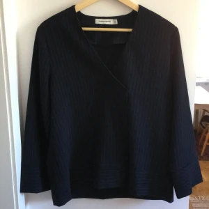 Blus från carin wester - I princip helt oanvänd!