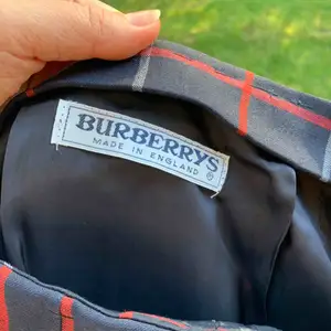 Burberry checkered skirt knee length 