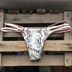  - Fin bikininederdel!
Aldrig använd 