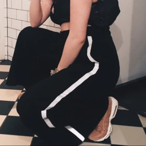  - Vida byxor med reflex på sidorna! stora i storleken! 