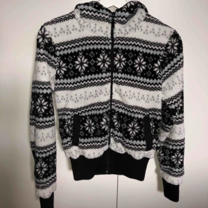  - Varm kofta S Bra skick