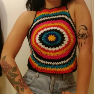  - Linne från HM  Aldrig använd Helt svart över ryggen   