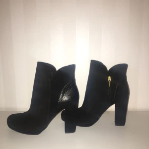  - Oanvända, storlek 39