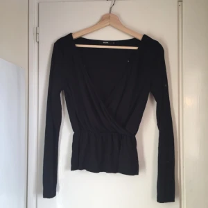  - Peplum topp från bikbok, aldrig använd