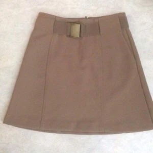  - Kjol från H&M stl. 34 150kr ingår frakt