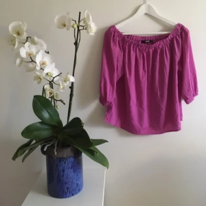  - Bikbok lila off shoulder!