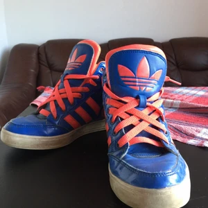  - Skor Höga sneakers Adidas Från Foot Looker Storlek 36