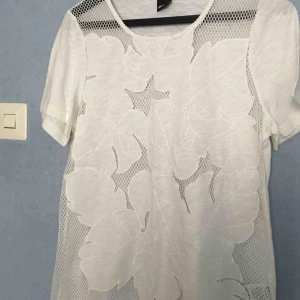  - Jätte fin vit topp 