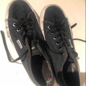  - Tvättas innan frakt. Frakt är inte inkluderad i priset