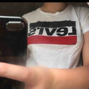  - Super söt tröja från levise. Nästan aldrig använd. Bra skick❤️