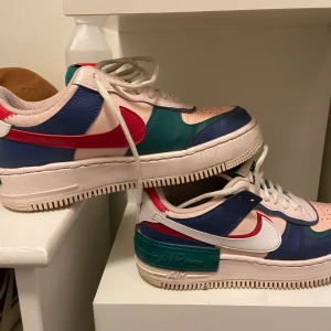 Nike Air Force Shadow - 7/10. Använda men har tvättat dom noga!!