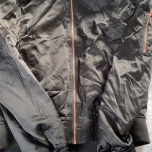 Bomber jacka - Aldrig andvänd 