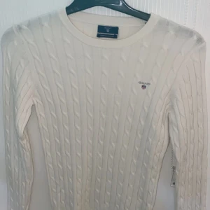 Kabelstickad tröja från Gant - Använd fåtal gånger så i mycket bra skick!