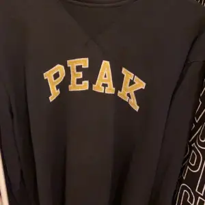 Vintige peak tröja super fint skick❣️ köparen står för frakt📦 säljer bara vid bra bud❤️