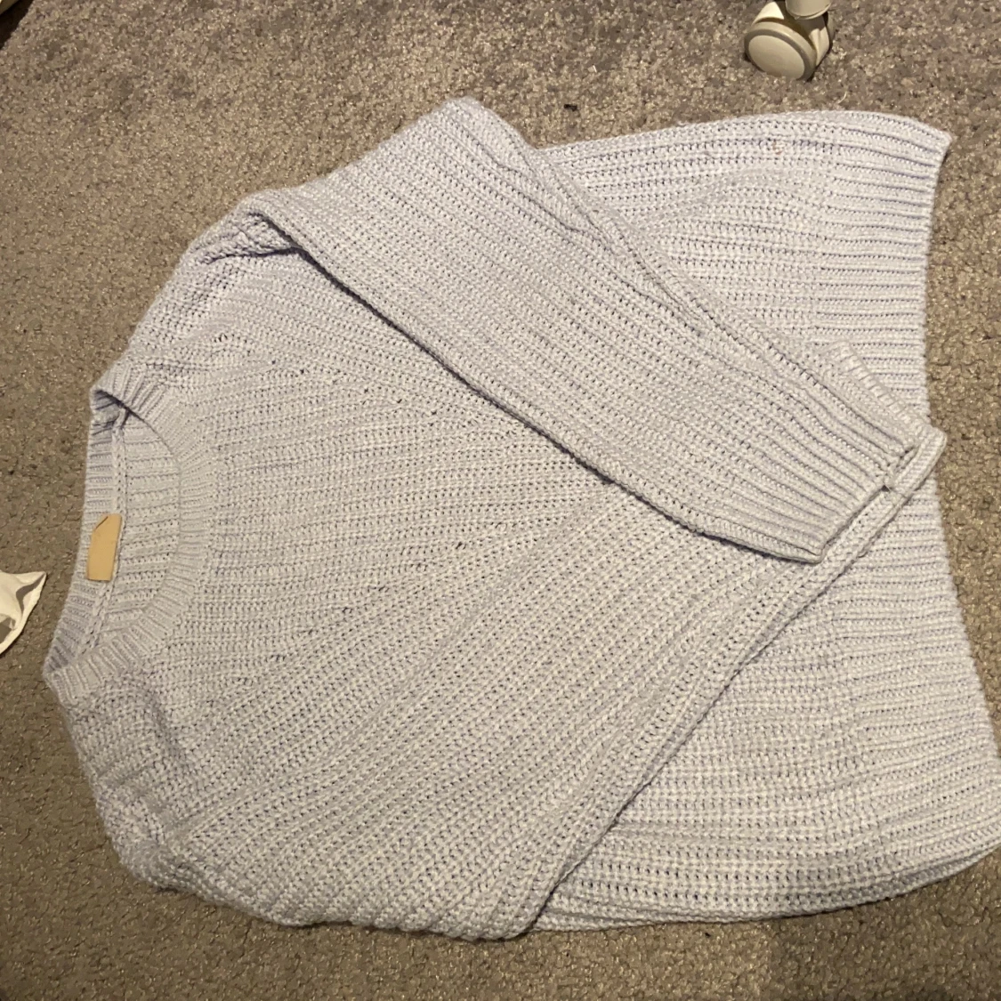 En super fin blå stickad tröja, superfin nu till hösten!