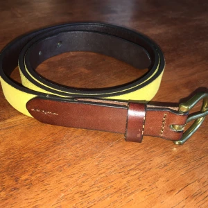 GAP skärp i senapsgul - GAP skärp i senapsgul. Som ny. Buda  gärna